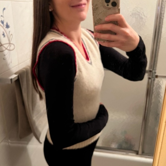 Vintage Abercrombie Wool Sweater Vest - Picture 2 of 13